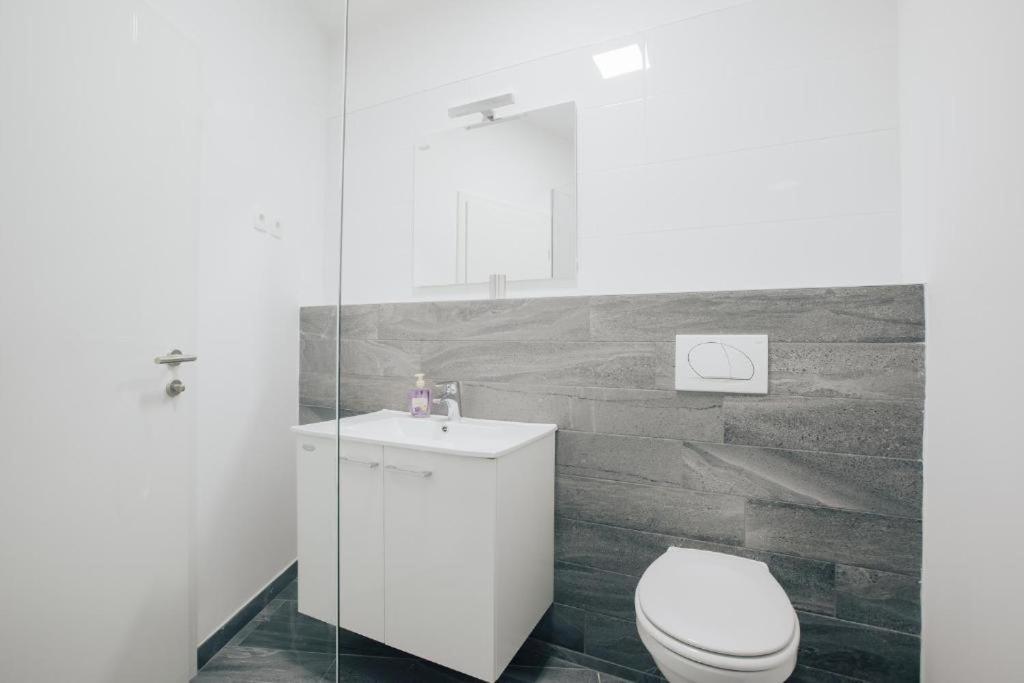 Apartment Center - Kersnikova Ljubljana Eksteriør billede